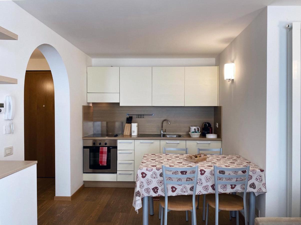 Bilocale Enjoy Apartamento Temù Exterior foto